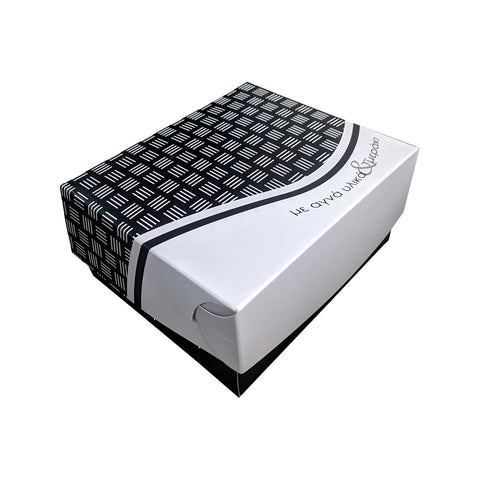 Cardboard cake box with aluminum inside